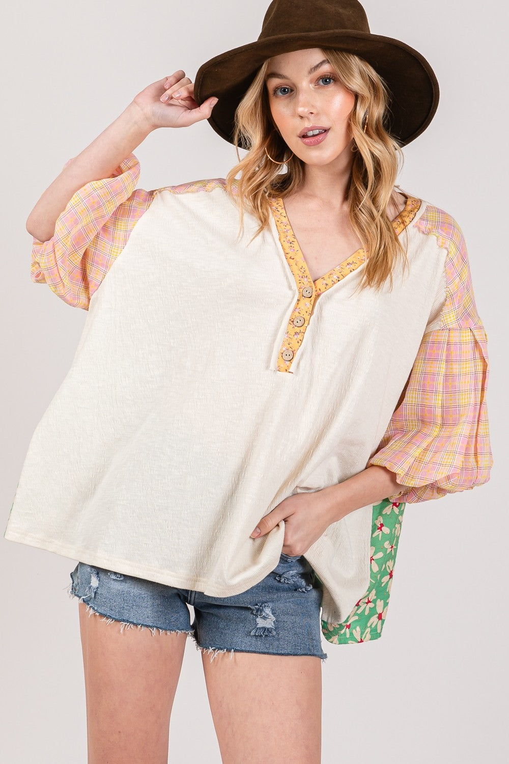 SAGE + FIG Color Block Bubble Sleeve Top - Charming Charlie