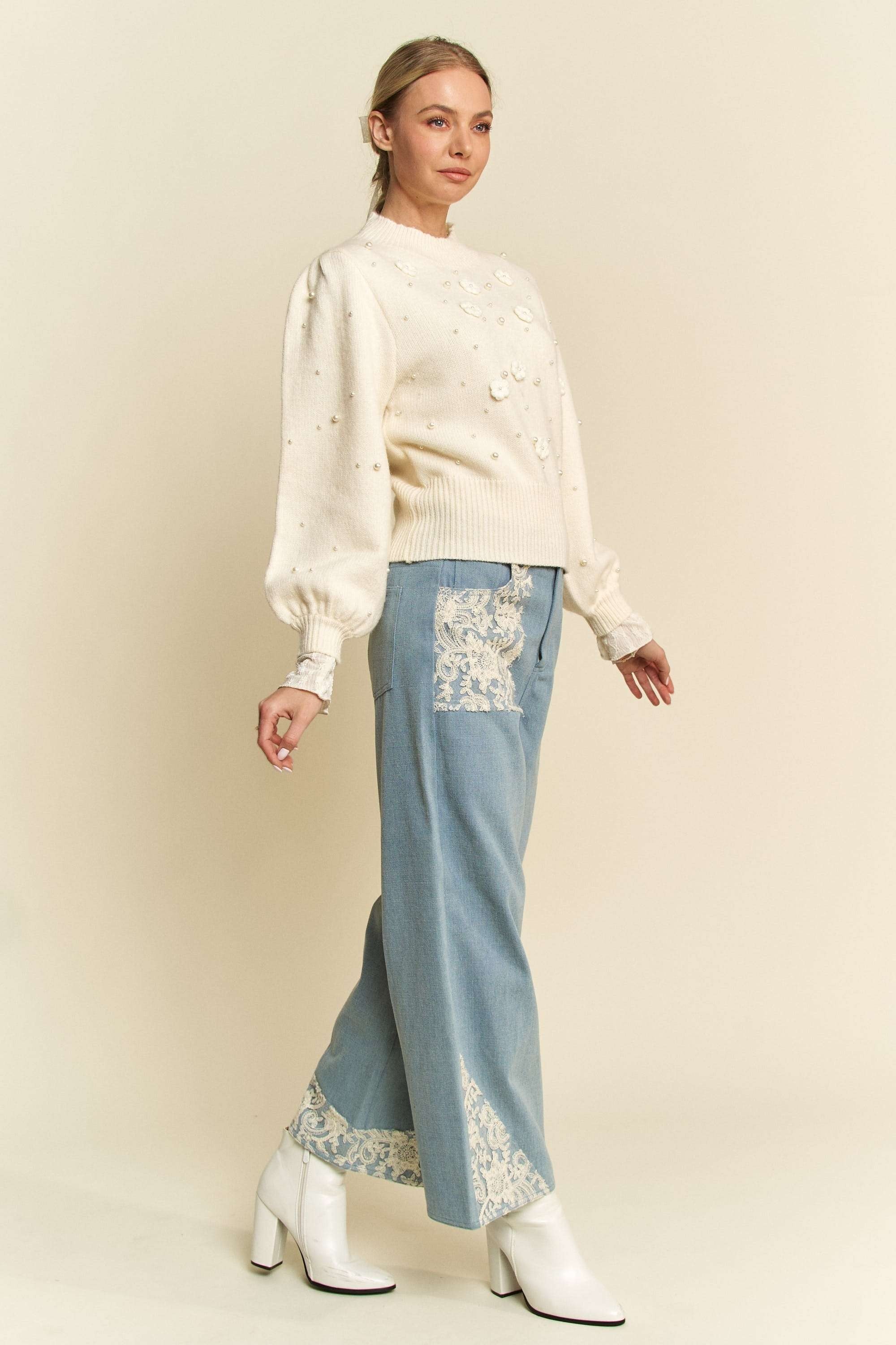 Davi & Dani Lace Applique Wide Leg Jeans – Charming Charlie