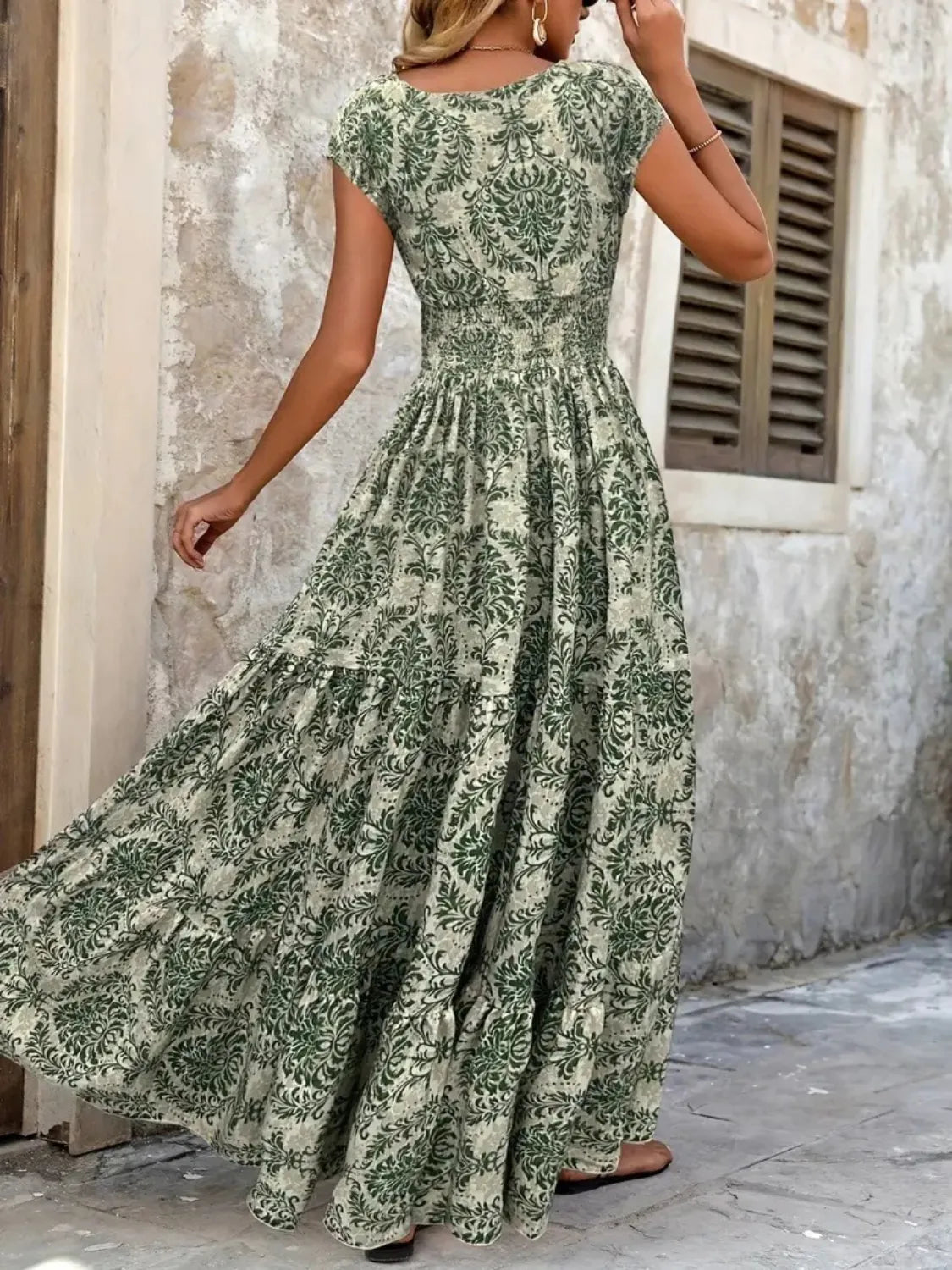 Vintage Floral Cap Sleeve Maxi Dress Charming Charlie Vintage Floral Cap Sleeve Maxi Dress Charming Charlie