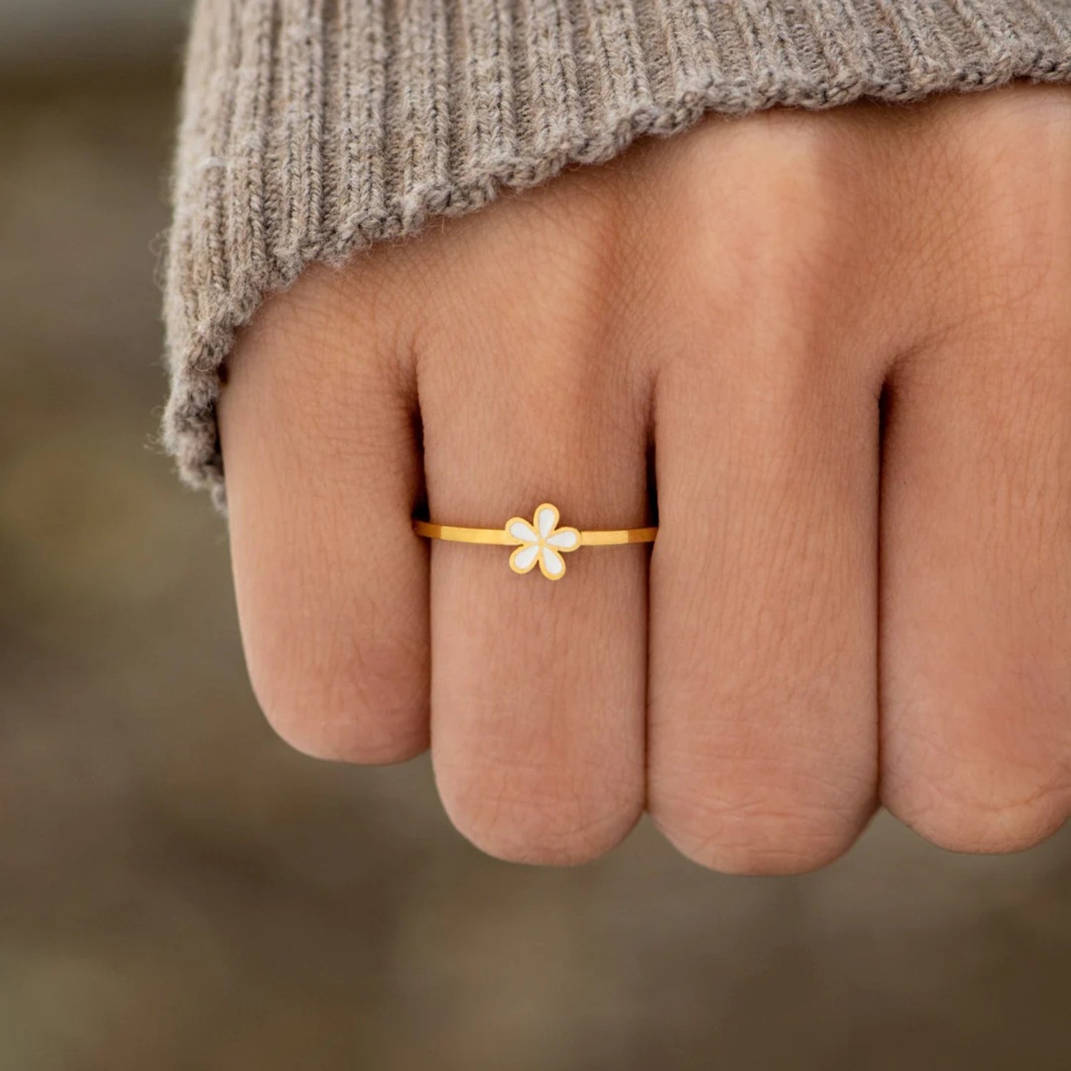 925 Sterling Silver Enamel Flower Ring - Charming Charlie