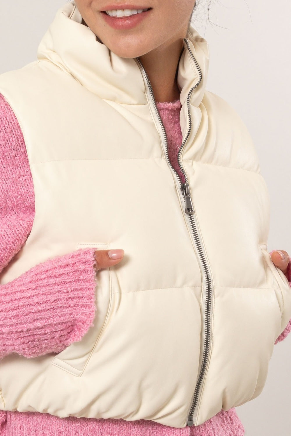 【新品】HAU(ハウ) inner warm vest cloud アイボリー 新品】HAU(ハウ) inner warm vest cloud アイボリー