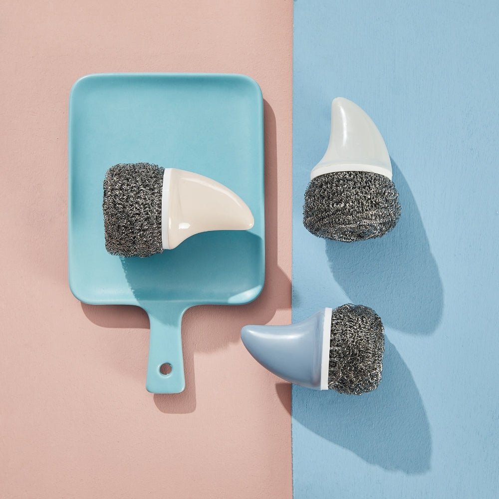 Cute Shark-Fin Pan Scrubber (with 4 scrub refills) - Multitasky