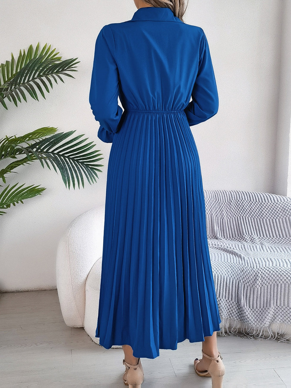 Multi-Button Sleeveless Pleated Midi Dress main image 0