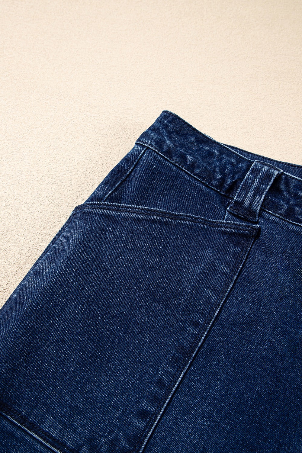 d81e7c43-a247-40ca-866c-5f1beac2c5a8-Max