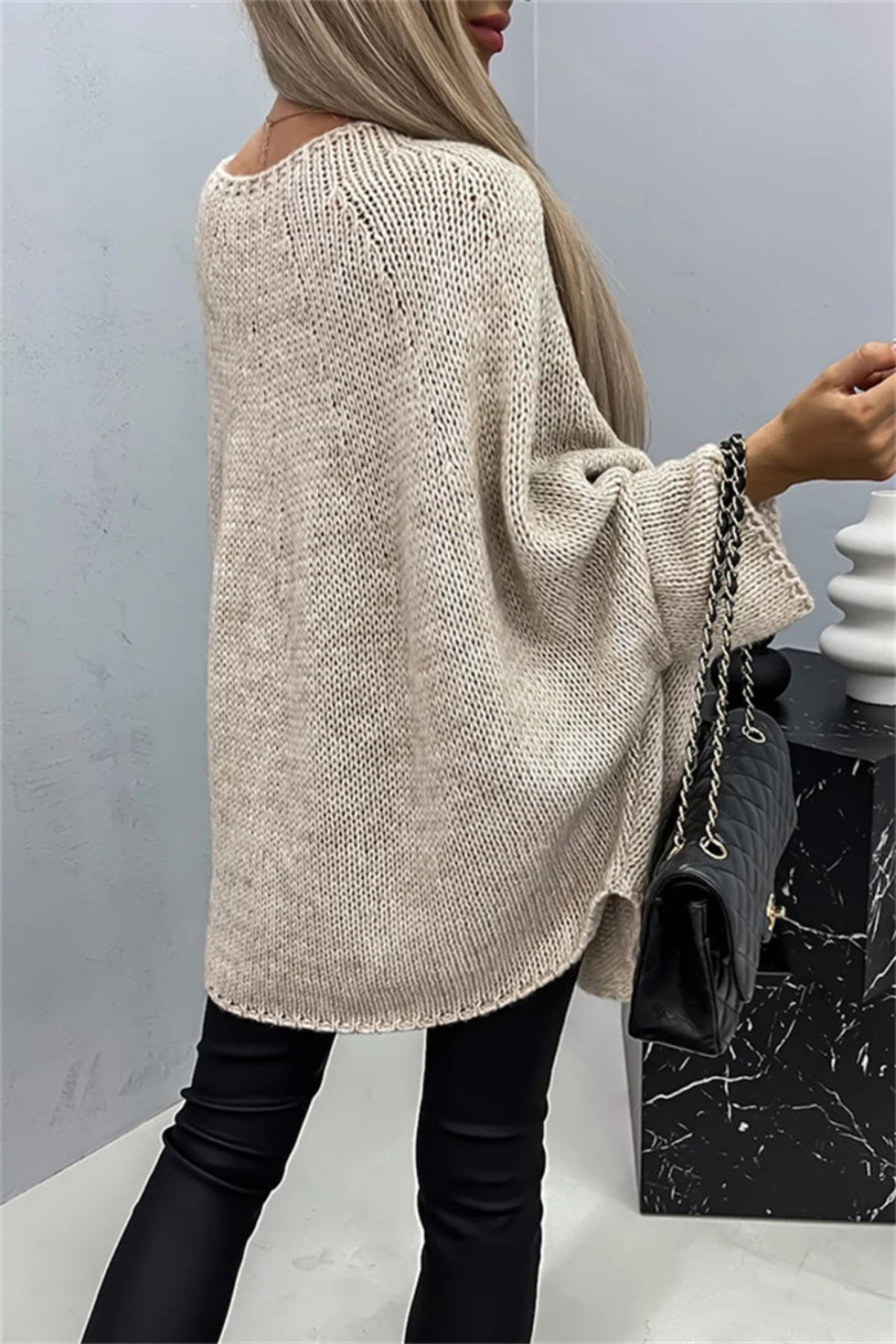 Fashionable Round Neck Bat Sleeve Knitted Sweater