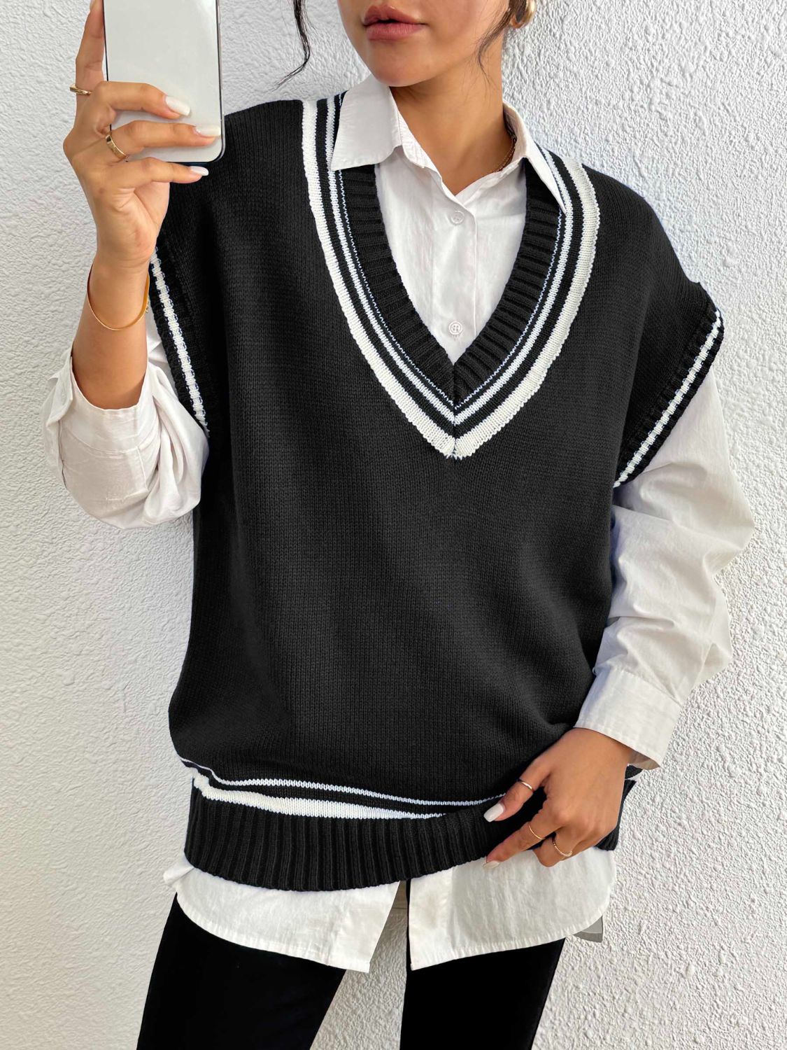 Contrast Trim V-Neck Sweater Vest – Charming Charlie