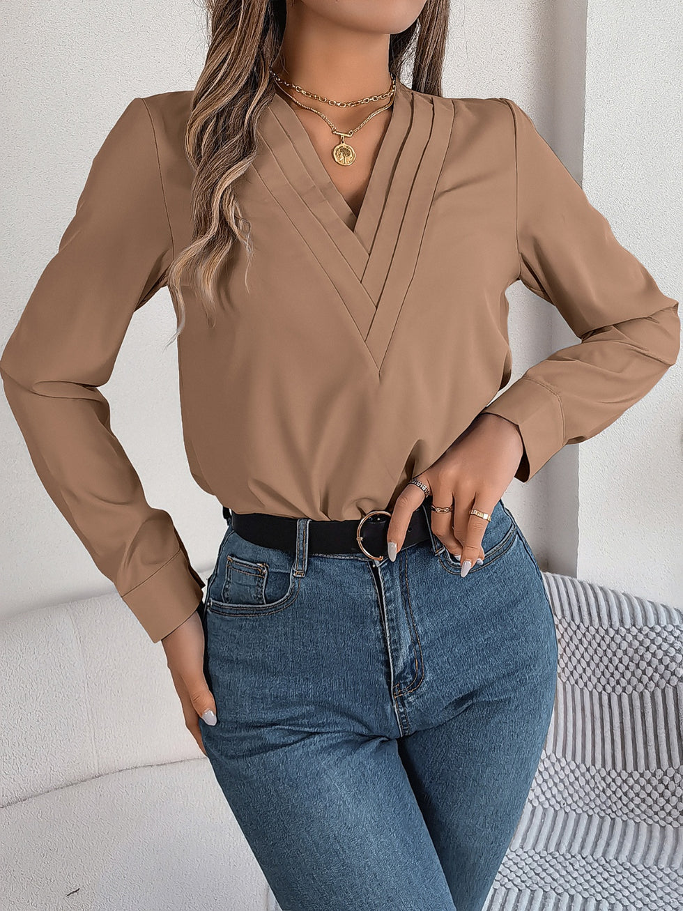 Casual V-Neck Long-Sleeve Blouse with appliqué