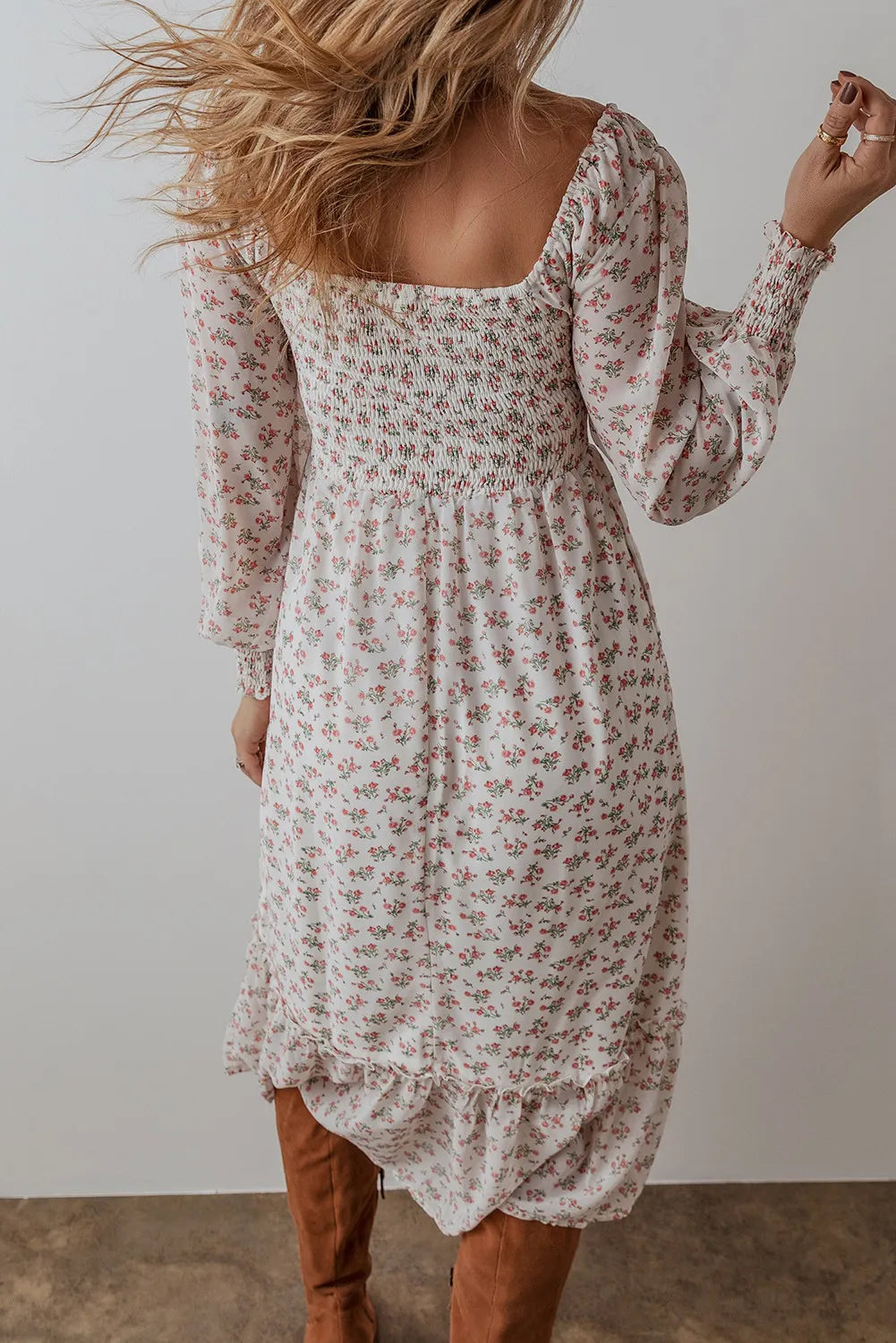Wholesale MOQ6 Smocked Floral Square Neck Long Sleeve Midi Dress Wholesale MOQ6 Smocked Floral Square Neck Long Sleeve Midi Dress