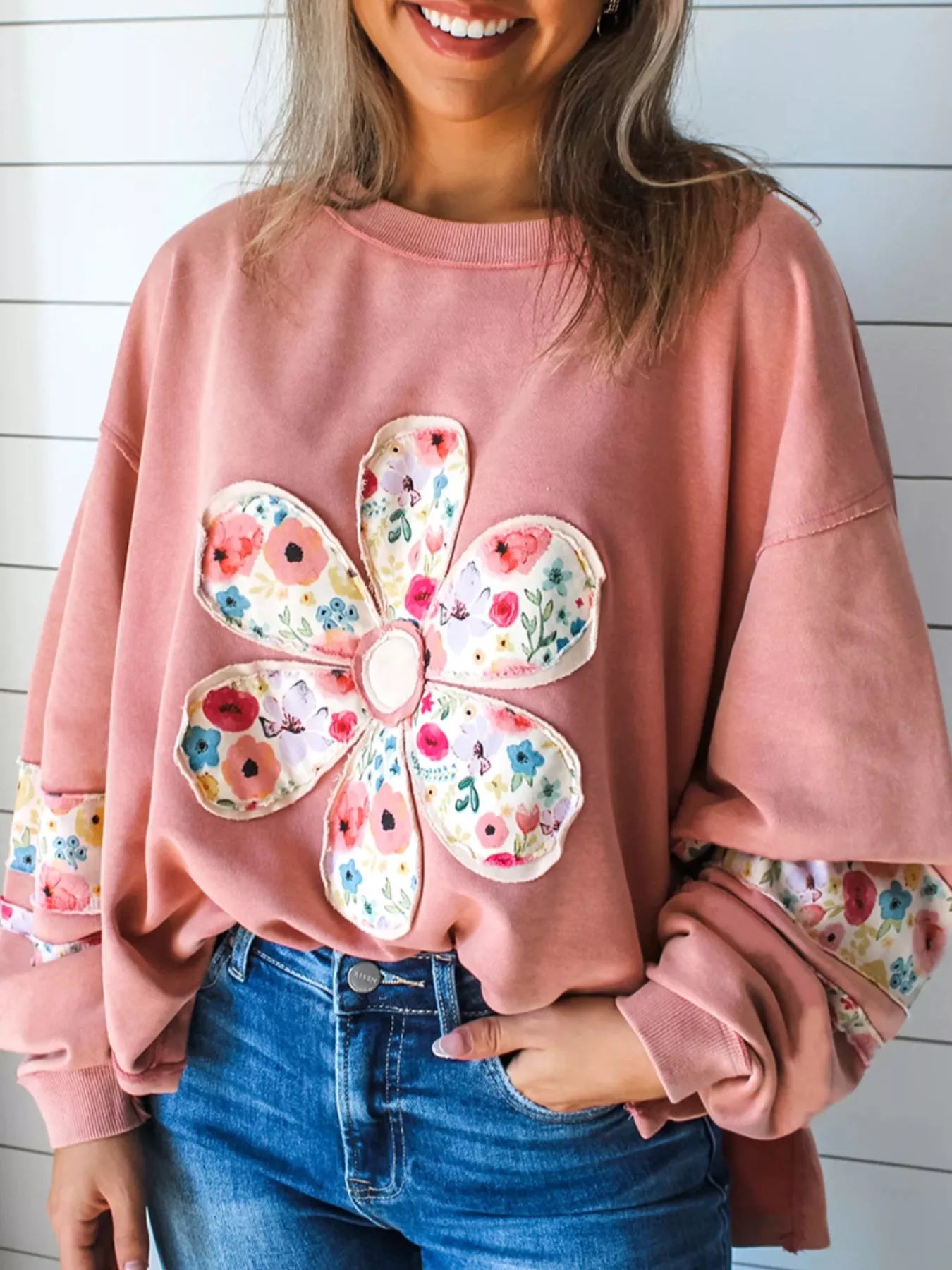 Plus Size Floral Applique Drop Shoulder Sweatshirt – Charming Charlie