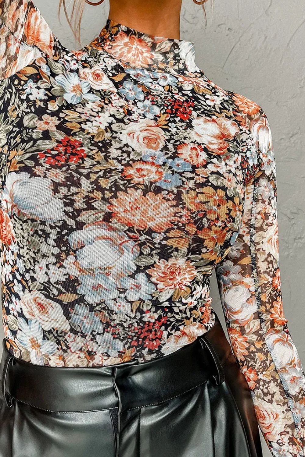 Floral Mock Neck Long Sleeve Top – Charming Charlie
