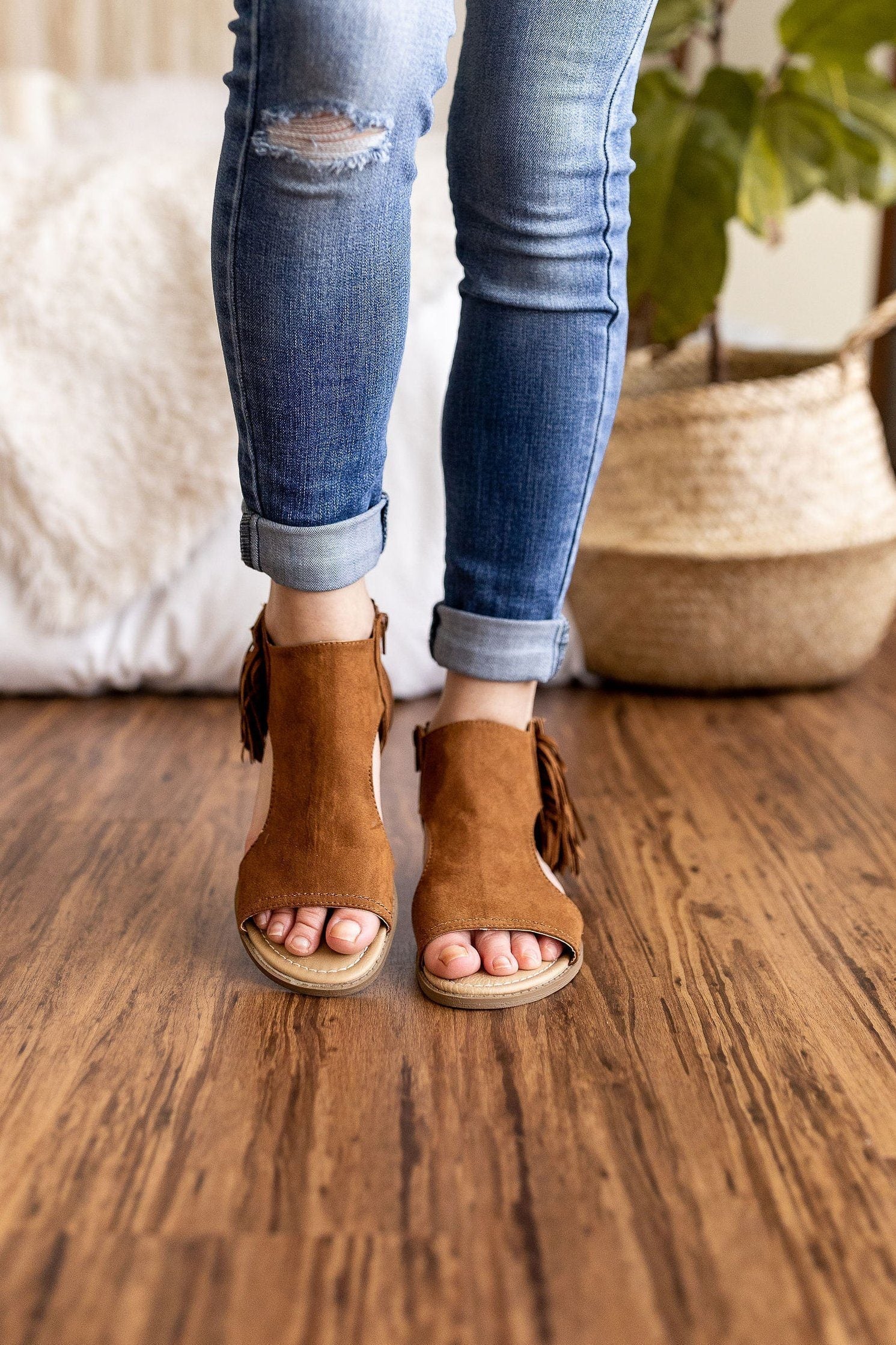 Jas Sandal in Tan - Charming Charlie