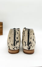 Nola Sandals in Black and White - Charming Charlie
