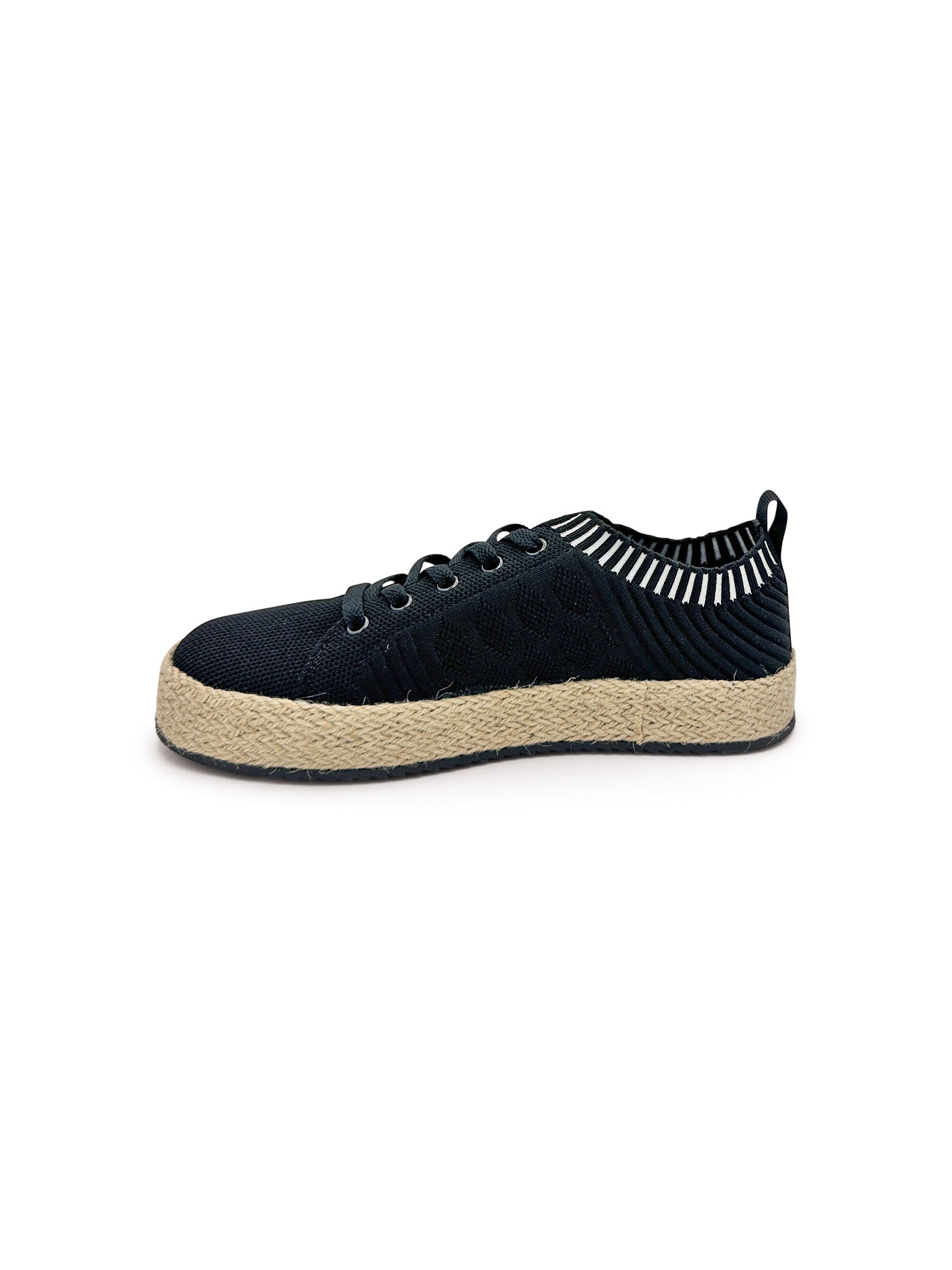 Yaras Sneakers in Black - Charming Charlie