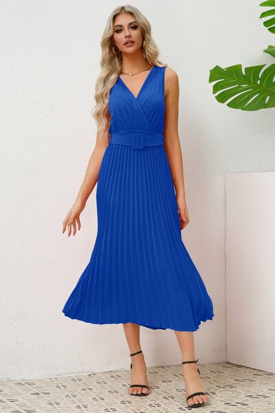 Surplice Sleeveless Midi Pleated Dress Charming Charlie Surplice Sleeveless Midi Pleated Dress Charming Charlie