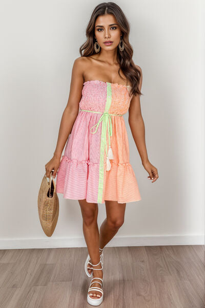 Wholesale MOQ6 Contrast Smocked Tube Mini Dress Wholesale MOQ6 Contrast Smocked Tube Mini Dress