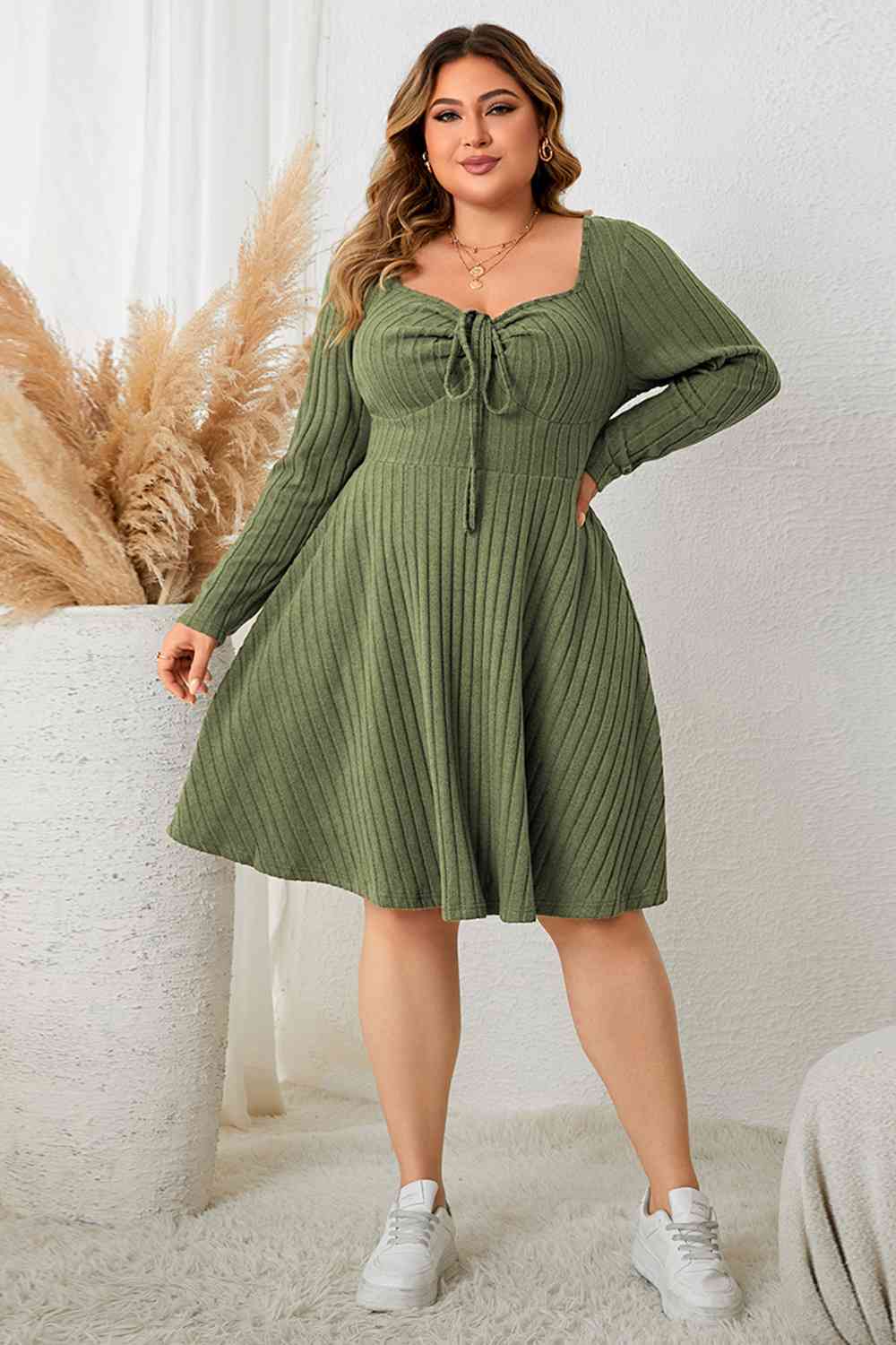 Plus Size Sweetheart Neck Long Sleeve Ribbed Dress – Charming Charlie