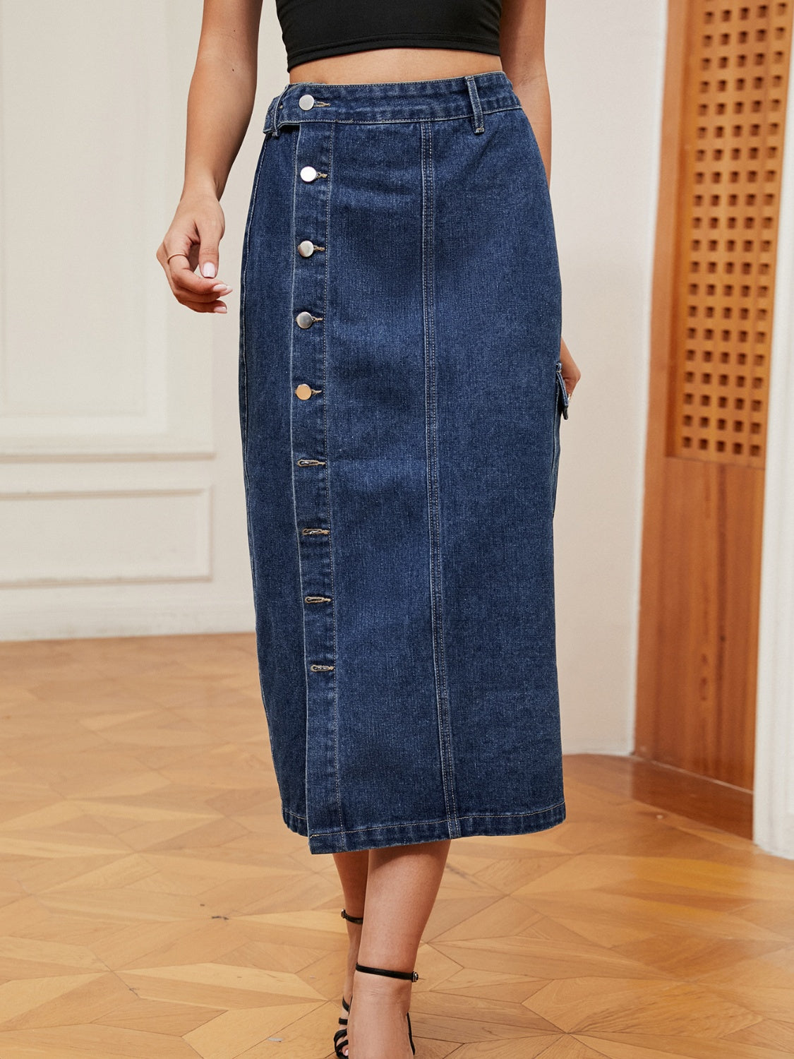 Pocketed Buttoned Denim Skirt